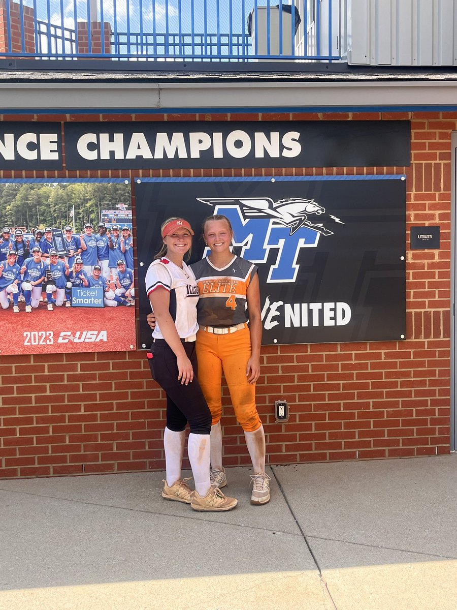 Thank you to <a href="/MT_Softball/">Middle Tennessee Softball</a>  for a great camp! I enjoyed being on campus today <a href="/JBMTSUsoftball/">Jeff Breeden</a> <a href="/Bbrentz7/">Bryce Brentz</a> <a href="/BryannaCoffman/">bryanna coffman</a>