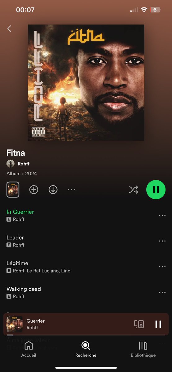 liaamsii's tweet photo. Écoutons l’album du meilleur rappeur @rohff https://t.co/gb4wzwZX3l