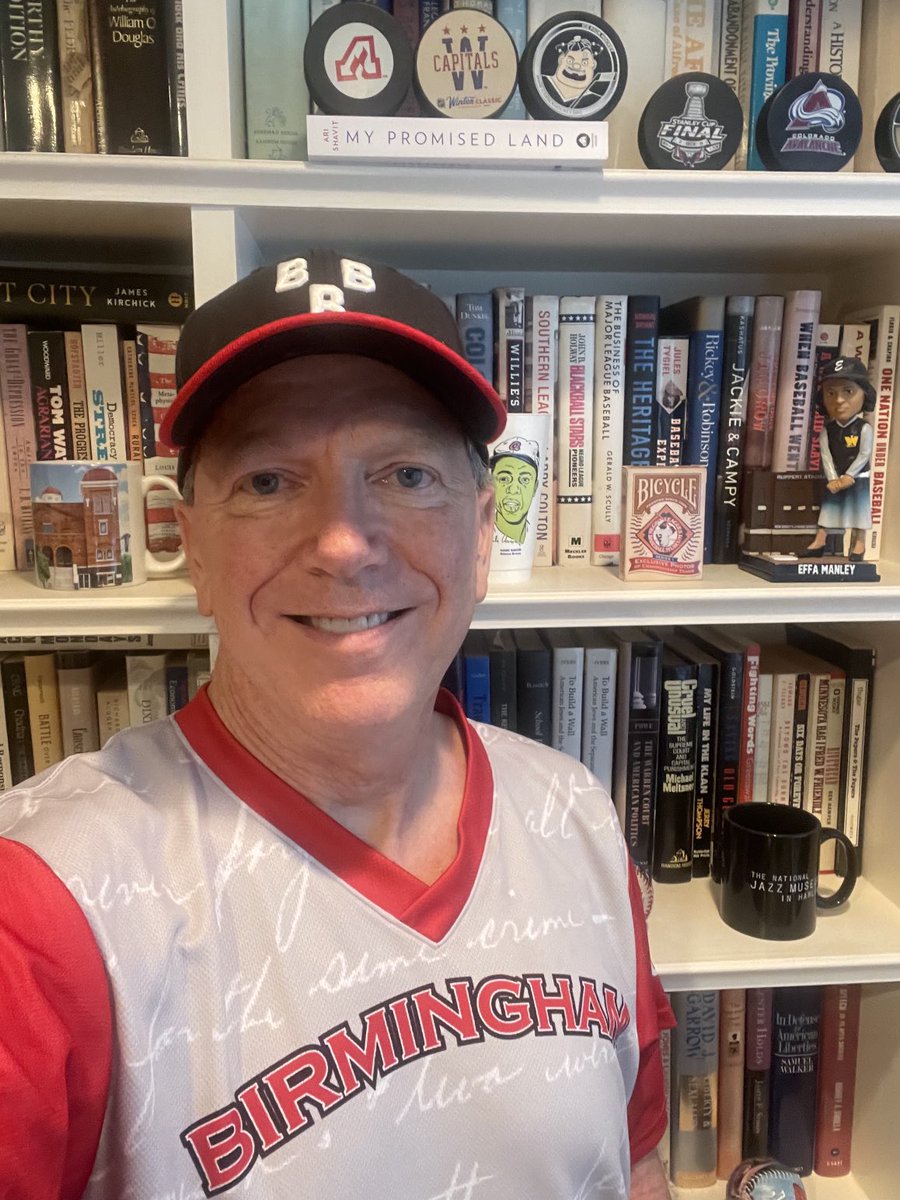 Respect. ⁦<a href="/NLBMuseumKC/">Negro Leagues Baseball Museum</a>⁩ ⁦<a href="/MLB/">MLB</a>⁩