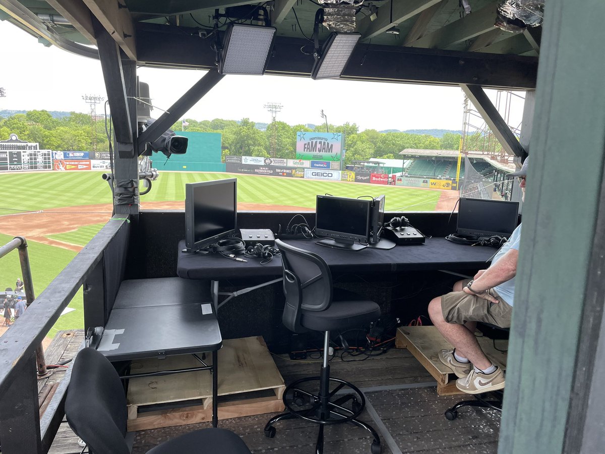 Brandon Costa tweet media