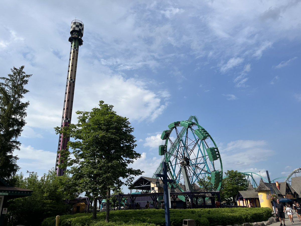 It’s been a beauty of a day for our <a href="/CRWPS/">Captain R. Wilson</a> Grad Trip! Just love these kiddos to bits! We are leaving the park now, GR8 Shark families. I’ll post another tweet when we are closer back to school for our ETA🦈💙🎓
