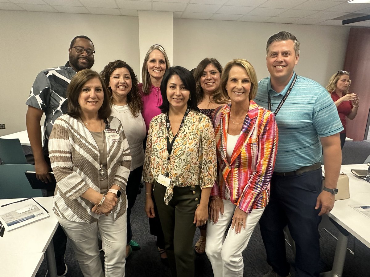 Rosario Meehan tweet media