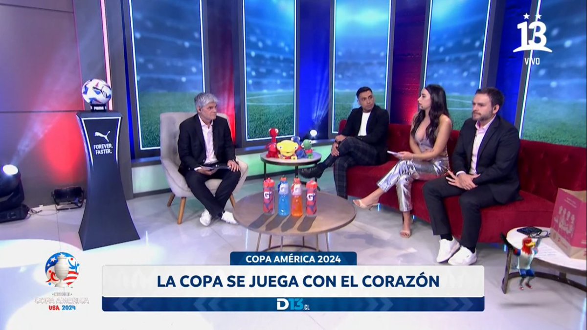 <a href="/MeliNoto/">Melina Noto</a> Ignacio Valenzuela, Juan Cristóbal Guarello y Gonzalo Jara en previa #ARGvsCAN #CopaAmericaxEl13