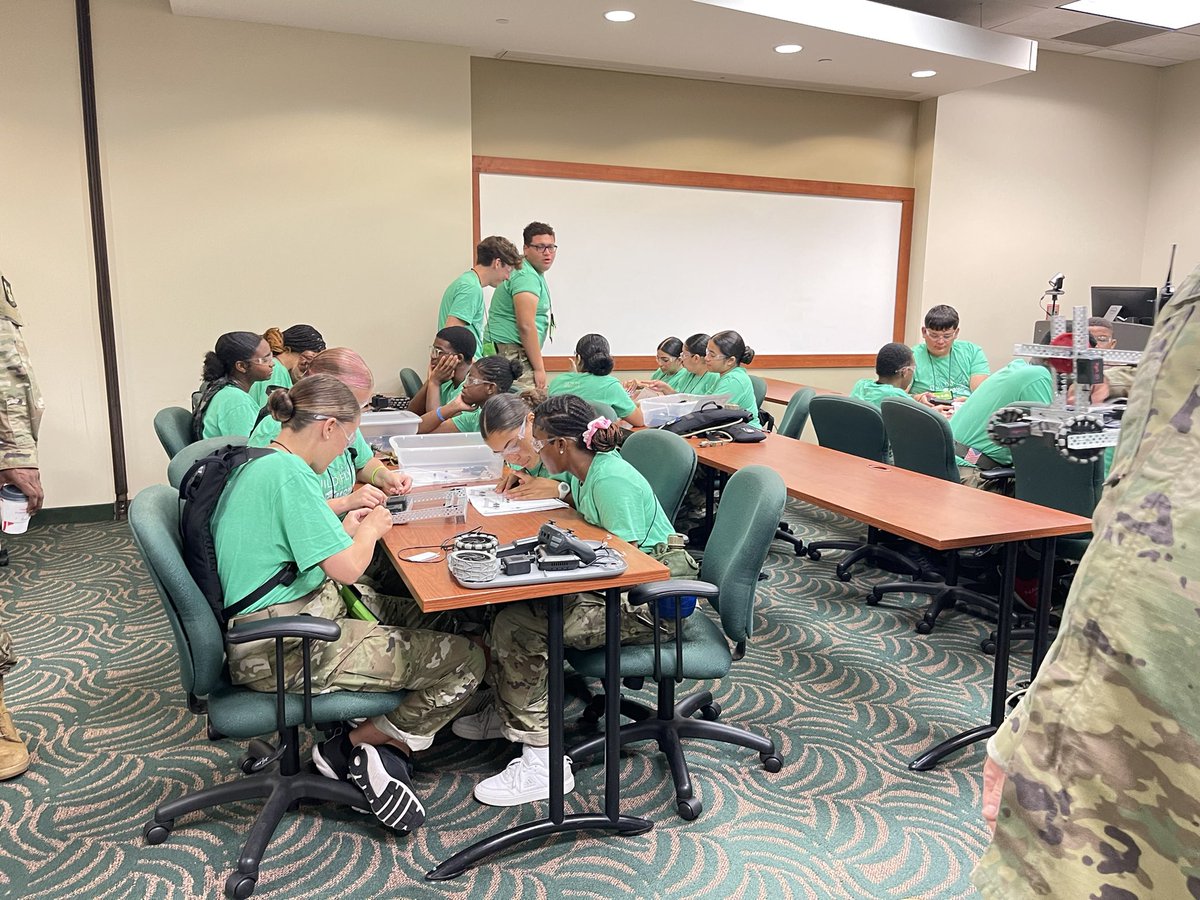 Belinda Beckford tweet media