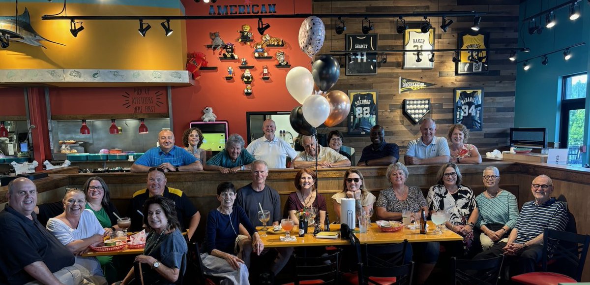 Wanna know ANYTHING <a href="/WichitaState/">Wichita State</a>  🌾🌾🌾

Check in with the <a href="/GoShockers/">Go Shockers</a> posse at Fuzzy’s celebrating the Birthday of everyone’s favorite RUTH MATZ  🥂