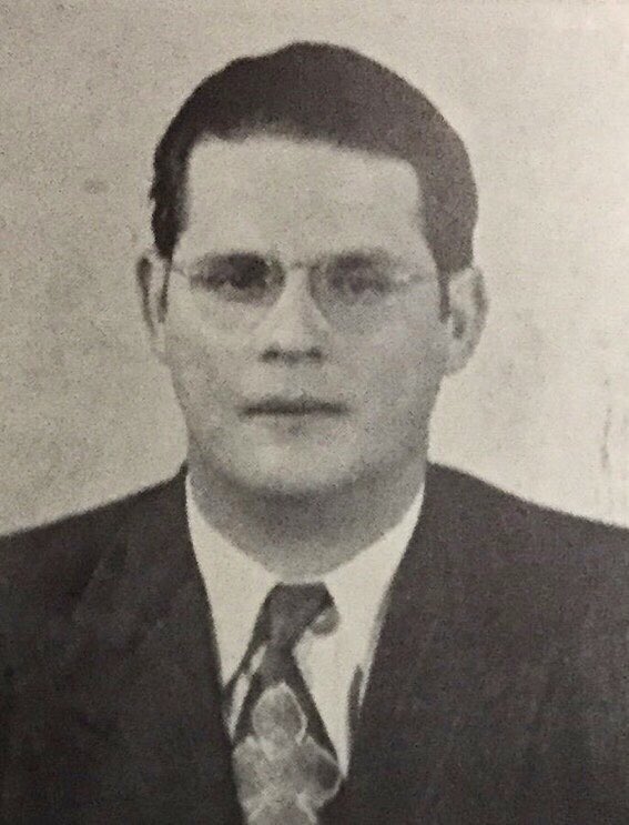 JLDangeloDuran's tweet photo. 7️⃣1️⃣  AÑOS  
de TRADICIÓN HÍPICA !!!

El domingo 21 de junio de 1953 debutó en El Paraíso BALBICÓ, 
comienzos del STUD BALBICÓ, 
la divisa vigente más antigua del hipismo venezolano, que inició Luis Fernando Wadskier y ha seguido su hijo Luis Alfredo, HURACÁN SI incluido 👏👏👏 https://t.co/qgDnFUDaQy