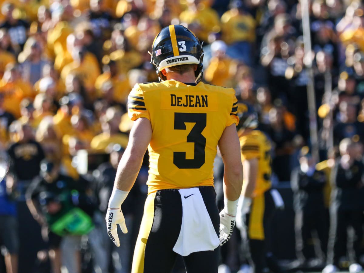 Marcello Vitti-2026-Athlete (Safety/Nickel/CB/RB) (@marcello_vitti) on Twitter photo Incredibly honored to be offered by The University of Iowa’s Head Coach Ferentz and <a href="/CoachParkerIowa/">Phil Parker</a> during a special school visit today! <a href="/TheIowaHawkeyes/">The Iowa Hawkeyes</a> <a href="/TylerBarnesIOWA/">Tyler Barnes</a> <a href="/RhettSmeins/">Rhett Smeins</a> <a href="/Spauldingiowa/">Matt Spaulding</a> <a href="/claney101/">Chris Laney</a> <a href="/EliotClough/">Eliot Clough</a> <a href="/SBock247/">Sean Bock</a> <a href="/BlairASanderson/">Blair Sanderson</a> #Hawkeyes #GoHawks #IowaEdge Incredibly honored to be offered by The University of Iowa’s Head Coach Ferentz and <a href="/CoachParkerIowa/">Phil Parker</a> during a special school visit today! <a href="/TheIowaHawkeyes/">The Iowa Hawkeyes</a> <a href="/TylerBarnesIOWA/">Tyler Barnes</a> <a href="/RhettSmeins/">Rhett Smeins</a> <a href="/Spauldingiowa/">Matt Spaulding</a> <a href="/claney101/">Chris Laney</a> <a href="/EliotClough/">Eliot Clough</a> <a href="/SBock247/">Sean Bock</a> <a href="/BlairASanderson/">Blair Sanderson</a> #Hawkeyes #GoHawks #IowaEdge