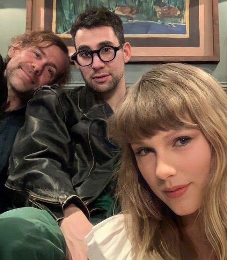 TSwiftNZ's tweet photo. 🎵 | Gracie Abrams and Taylor Swift’s collab “us” is out at midnight local time along with her album — is it out where you are yet? 

The track is produced by Gracie, Taylor, Aaron Dessner and Jack Antonoff https://t.co/0HVzg9UqVk https://t.co/B0l3Sbj8iL