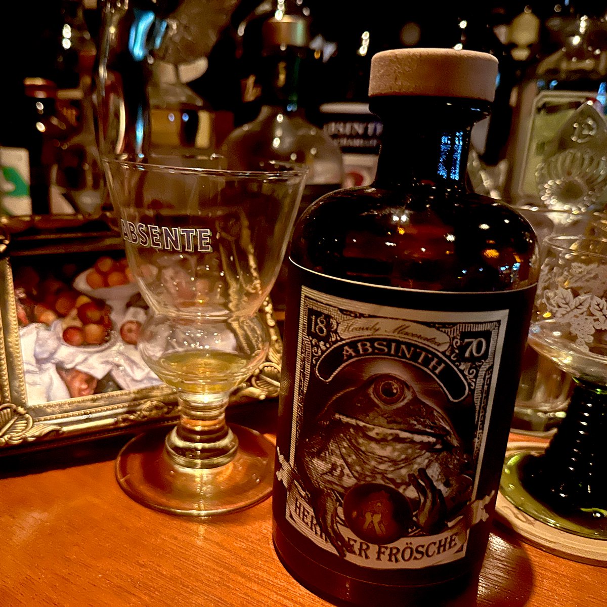 RhumBoso's tweet photo. 小岩RAVENさんからWunderBar Arsさんへ。
ここは酒と文化の巣だ。
#小岩　#cocktailbarraven #wunderbarars https://t.co/b9U6fX6OeL