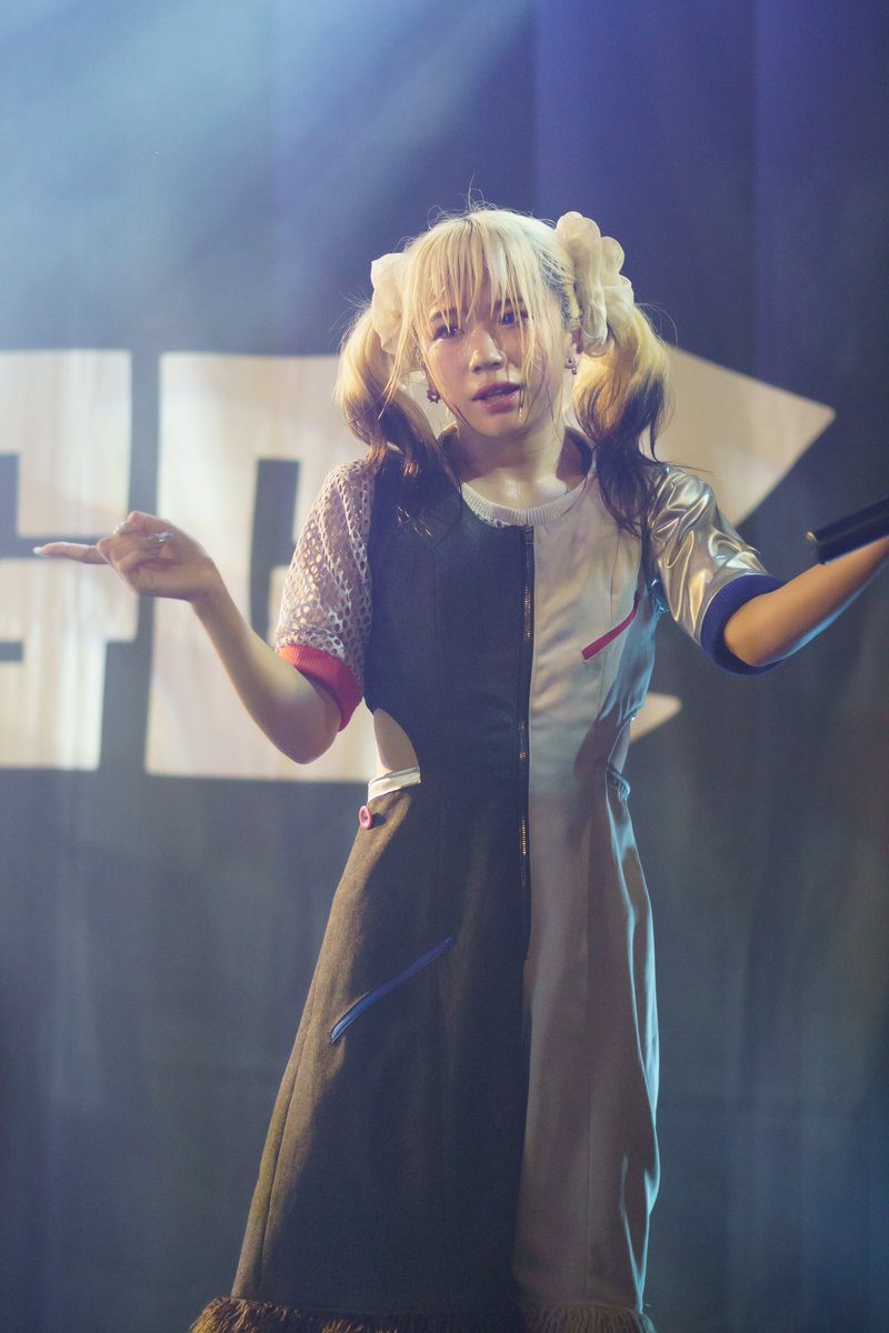 tom_91665's tweet image. びびたんの澄んだ声も他の曲でみせる歪み声も普段喋ってる落ち着いた声もいいんですよ〜❤️

おはびびございます┏○

#BBS4 大阪　 #PIGGS 確か #1ミリでも のびびたん(初披露に興奮しててうろ覚えw)