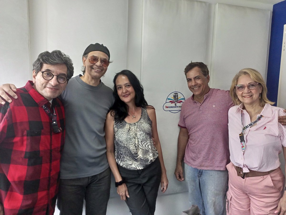 TuHorizontRadio's tweet photo. #Teatro || En Tómatelo con Soda de @TuHorizontRadio compartimos con el elenco de la obra "Yo Soy Lavoe La Voz", protagonizado por César Añez y Martha Anzola bajo la producción general de Alejandro Palacios. Estreno el 28, 29 y 30Jun en el C.C. Lider.
 #PorqueLoBuenoSeEscuchaMejor https://t.co/jFqbWSB41Y