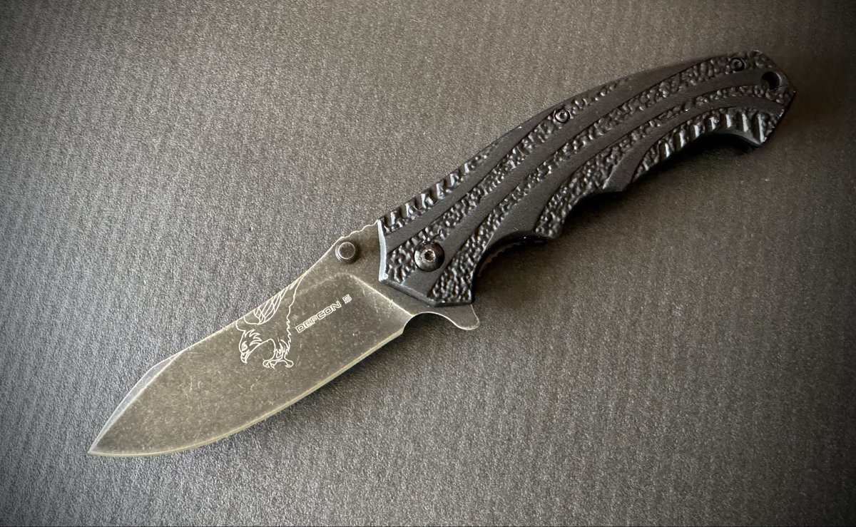 mileto_airsoft's tweet image. 装備関係でイタリア軍と提携している #defcon5 のナイフ😎 ナイフは全く詳しくないし、買ったの初めてかも♪