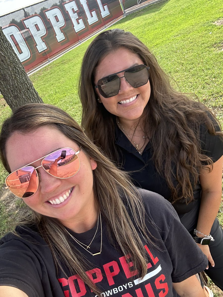 CoachNoons's tweet image. DFW Takeover ❤️