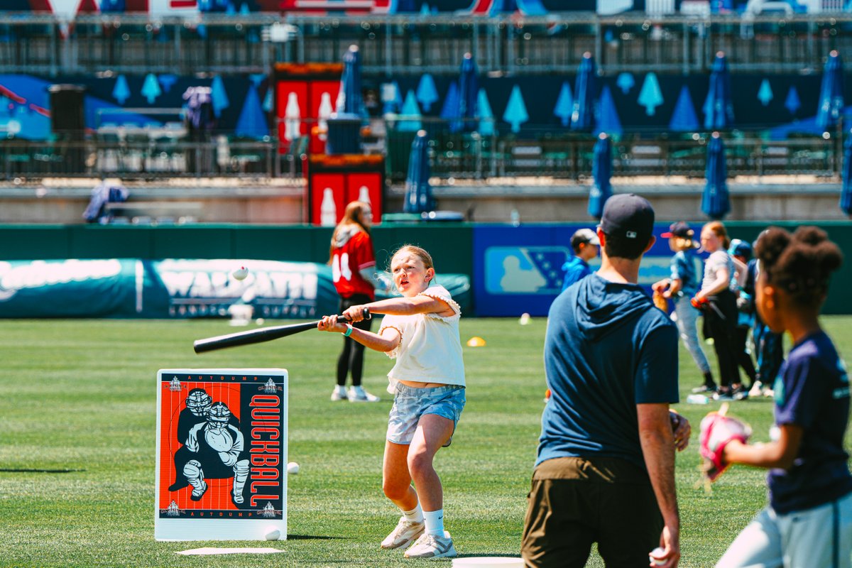 MsSEAchange's tweet photo. We couldn’t have had more fun at our #PLAYBALLWEEKEND event with our Triple-A affiliate @RainiersLand in Tacoma last weekend! 🙌 https://t.co/ecFBJaNYY2
