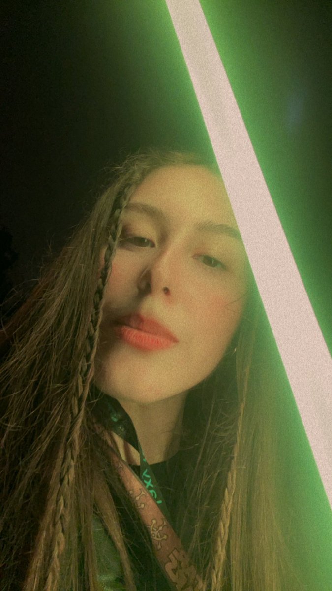 StarWarsBean's tweet image. Time to reintroduce myself on #swtwt
hiiii everyone I’m BB! ✨
- I love anything Star Wars
- Bad Batch, Jedi Survivor, and Andor
- Prequel girly
- Tech, Cal Kestis, and Padme 🫶
- I love video games
- Kingdom Hearts and F1 enthusiasts
- I’m starting to make Star Wars tiktoks