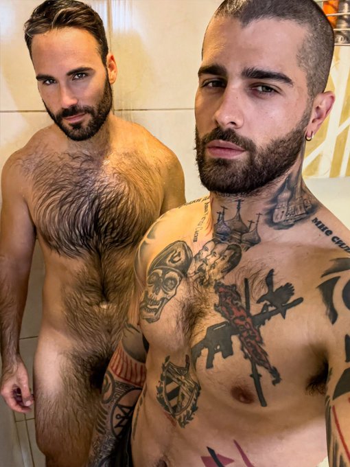 Cuban Sausage party 🍆  Videos here 👇 https://t.co/Hr5jBXENVN https://t.co/YaAvuX50z2