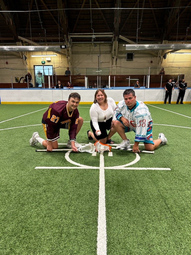 Thank you to Lindsey Lickers from <a href="/_ONWA_/">Ontario Native Women's Association</a> for joining us at our game against <a href="/SN_Chiefs/">Six Nations Chiefs</a> today and saying a few words raising awareness for #MMIWG2S. Proceeds from our silent auctions will be donated to further the cause.
<a href="/MajorSeriesLax/">Major Series Lacrosse</a> <a href="/OntarioLacrosse/">Ontario Lacrosse</a>