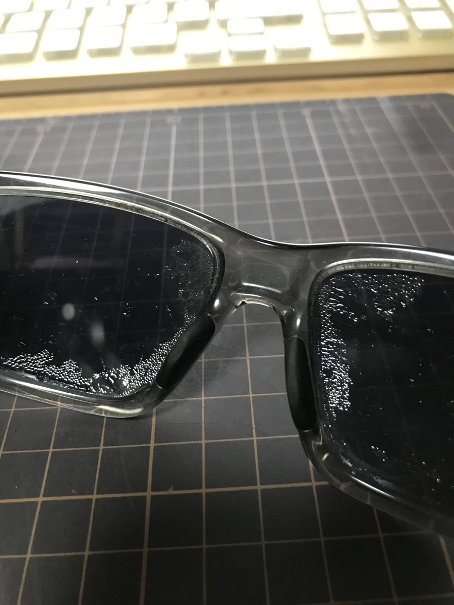 OceanJapan's tweet image. 結論から言うと使い方が悪かったらしい…
偏光グラスってお手入れが大切ですね^_^;
#Polarized
#偏光レンズ
#OAKLEY