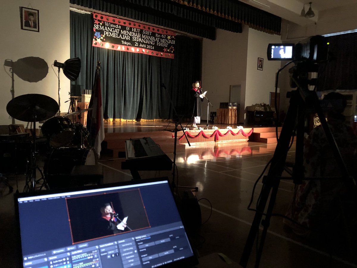 silntokyo's tweet photo. 🔴 Live Streaming Wisuda 2024

https://t.co/JtBBhx8wMO https://t.co/oi0TBO0gnY