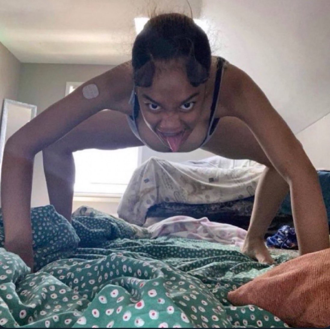 Invis🧜♀️ tweet media