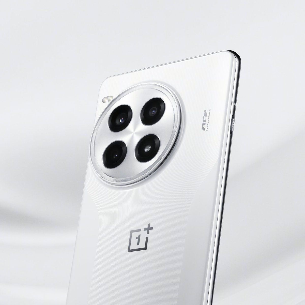boxtobyte's tweet image. OnePlus Ace 3 Pro high quality images ✅ 
#OnePlus #OnePlusAce3Pro #OnePlus12T