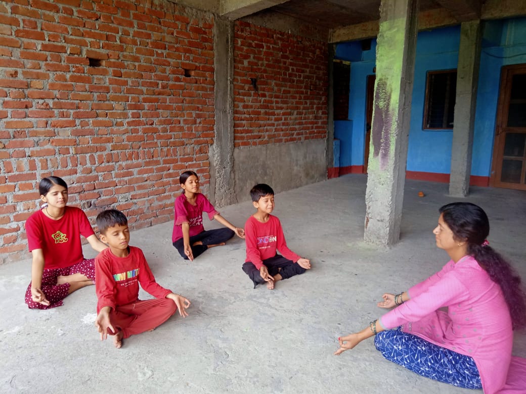 CSCUttarakhand's tweet image. Celebration of 10th International YOGA Day by VLEs of Champawat, Uttarakhand
@CSCegov_
#CSCPeYoga #CSCYogaWithFamily #YogaForSelfAndSociety #IDY2024
@moayush
@CSCSPV_Health