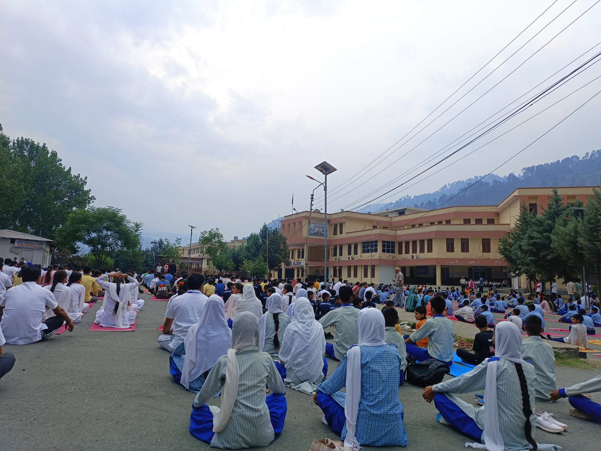 RambanGovt's tweet photo. 21st of June as International Yoga Day, Government Polytechnic Ramban celebrating 10 IYD at District Administrative Complex, Ramban,
@dcramban @DioRamban @yoga_Day https://t.co/BjYcbvbVrJ