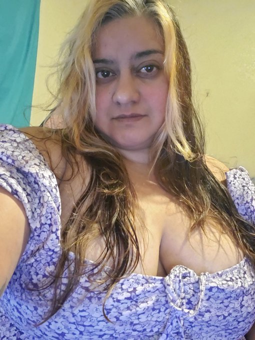 Is it weird that I cum with a guy then, after he leaves, I pull out my vibrator and cum to big jiggly<a href="/tag/bbw"class="tags"><span>#bbw</span></a>