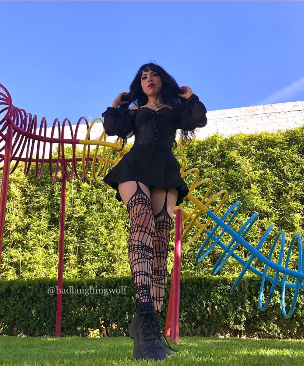 badlaughingwolf's tweet photo. Some outfits
⛧°｡⋆༺♱༻⋆｡°⛧
Ig: https://t.co/iTkkHrBlCX
#goth #vampire #dark #gothgirl #gotico https://t.co/CChSPRN6xt