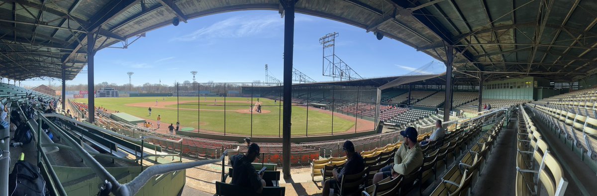 Coach Bailey tweet media