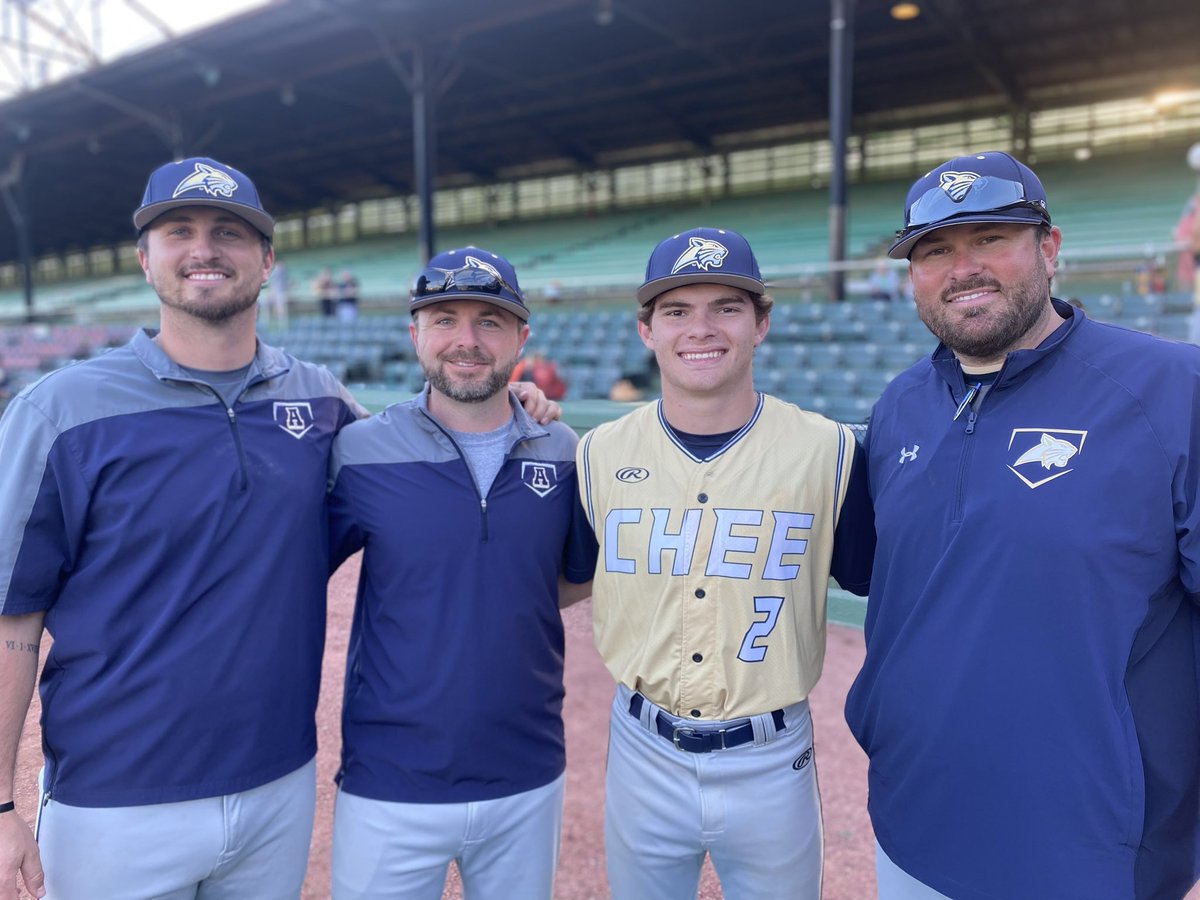 Coach Bailey tweet media