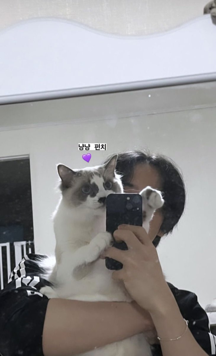 D-9