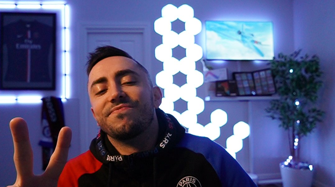 - First stream since birthday
- Playing Elden Ring for the first time
- Face Cam returns
- Waiting for Apex Reset
- Anxiety overload

LIVE NOW - twitch.tv/lesaimbot