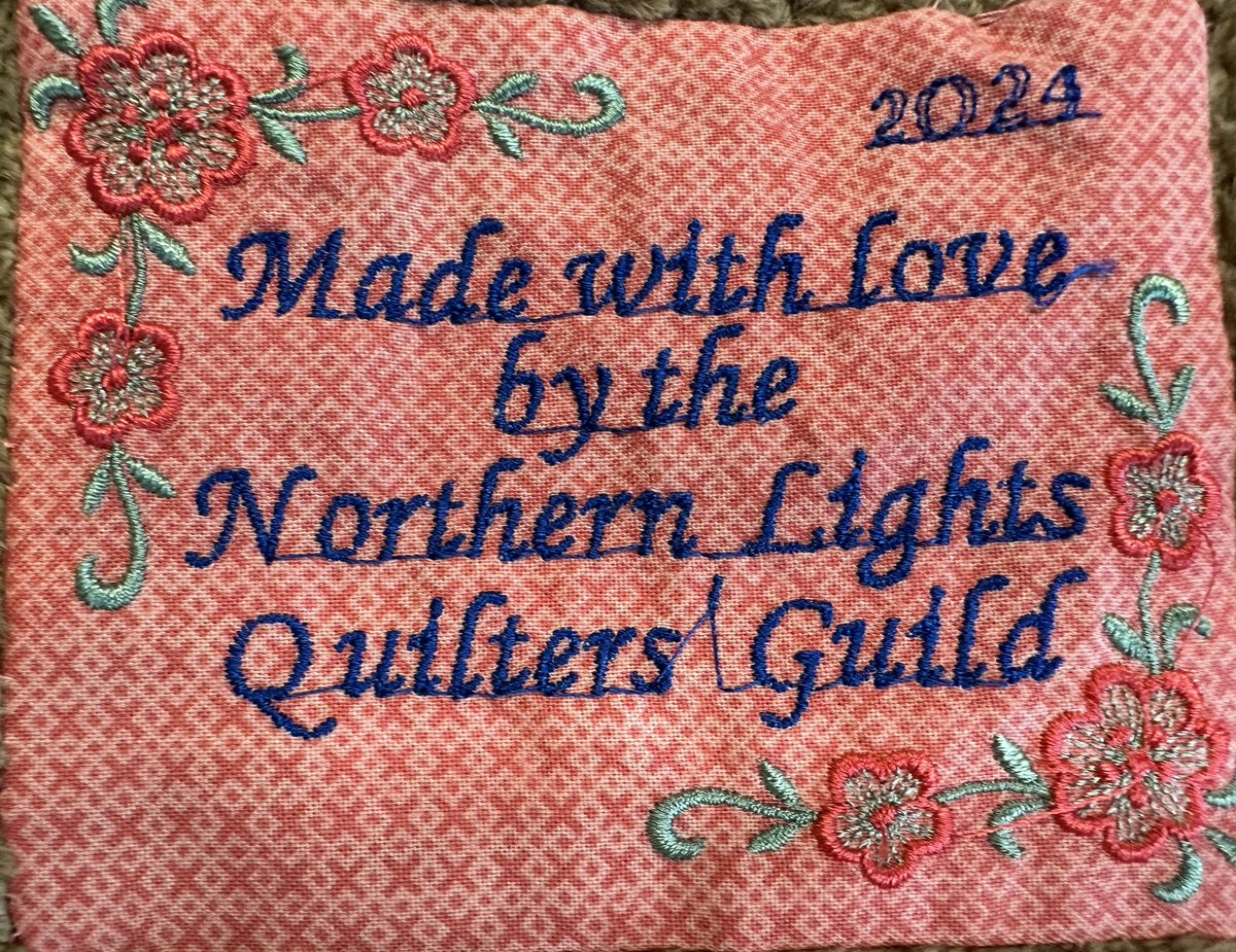 cynthia_shelley's tweet photo. Thank you to Annette and Marie for  their donation @FMPSD on behalf of the Northern Lights Quilters guild ❤️ This is a sampling of the fidget/sensory lap quilts that will help to support our students who have tactile &amp; sensory needs.  We are so very appreciative.  #CommunityLove https://t.co/aE5gdBJ9RF