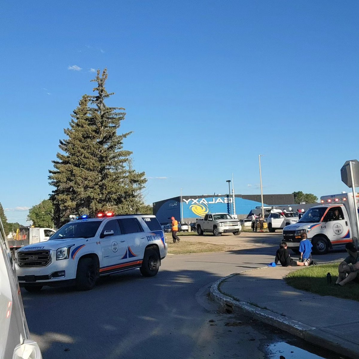 MHSW_Mobile Integrated Health Program (@mhsw_mih) on Twitter photo Our Moose Jaw #CommunityParamedicine team along with the <a href="/MooseJawEMS/">Medavie Health Services West - Moose Jaw</a> team took part in the <a href="/CityofMooseJaw/">City of Moose Jaw</a> #HometownFairParade tonight!
<a href="/MedavieWest/">Medavie Health Services West</a> Our Moose Jaw #CommunityParamedicine team along with the <a href="/MooseJawEMS/">Medavie Health Services West - Moose Jaw</a> team took part in the <a href="/CityofMooseJaw/">City of Moose Jaw</a> #HometownFairParade tonight!
<a href="/MedavieWest/">Medavie Health Services West</a>
