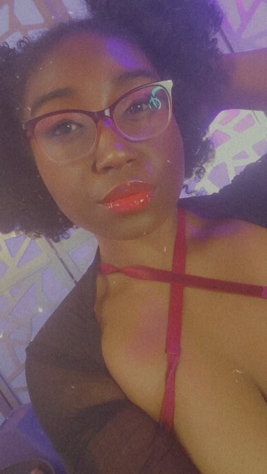 ...rest in peace my second sex toy I broke in a week...you will be missed https://t.co/XEU69LC5MH