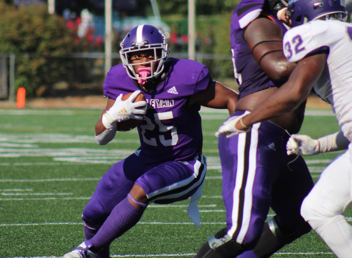 After a great camp day and conversation with <a href="/CoachYoung41/">Coach Tyrone Young Jr. II ™</a> Im blessed to receive a scholarship 🅾️FFER from <a href="/kwc_football/">Kentucky Wesleyan Football</a> 
<a href="/centurions_fb/">CAL Football</a> 
<a href="/THunterCantwell/">Hunter Cantwell</a> 
<a href="/KamSmith_24/">Kameron Smith Sr.</a> 
#AGTG