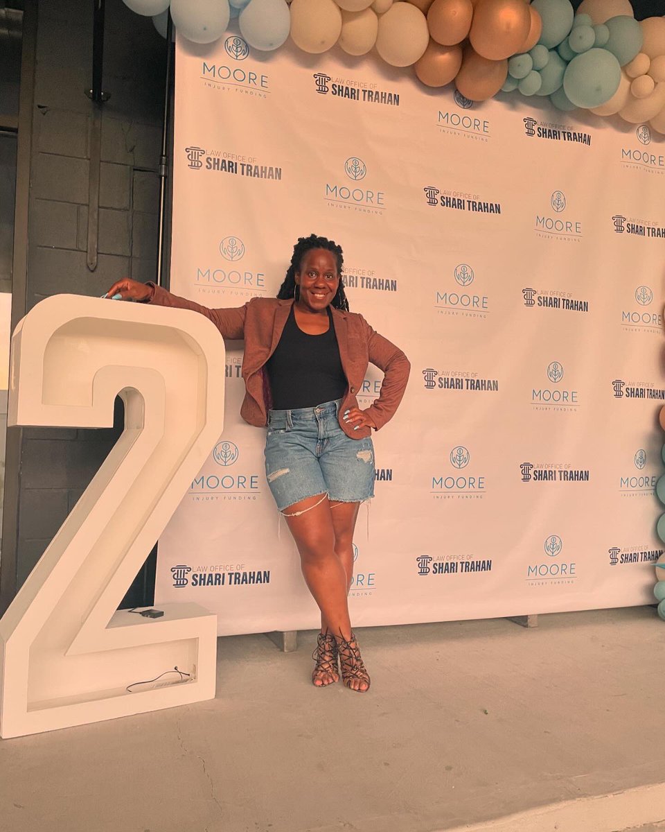 BlackCollegeExp's tweet photo. So proud of you Shari! Congratulations on 2 years! #ShariT #TrustTrahan🩵💛🐆 https://t.co/TYejfH3rWQ