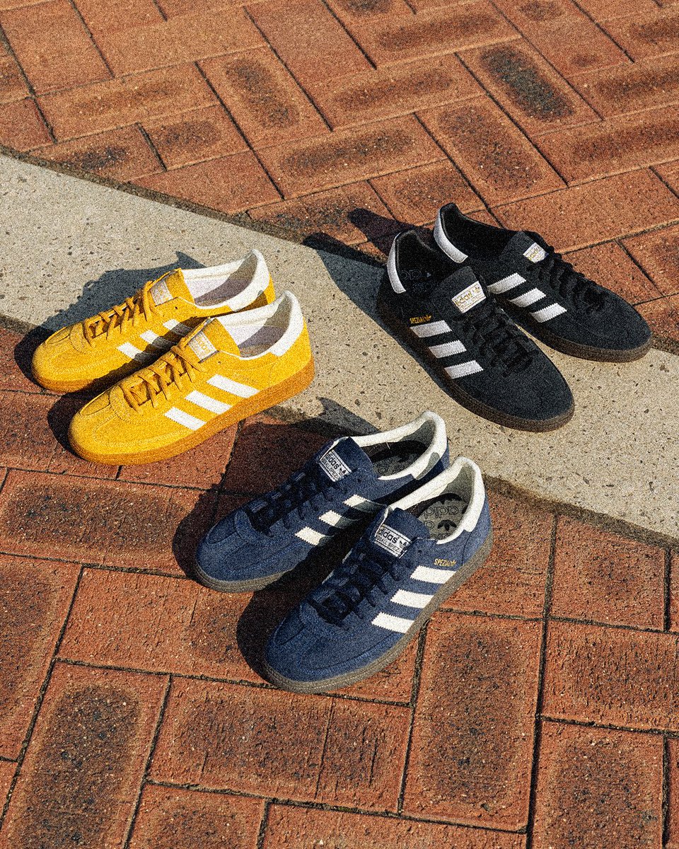ADIDAS HANDBALL SPEZIAL クラシックなコート系シューズが今の空気を