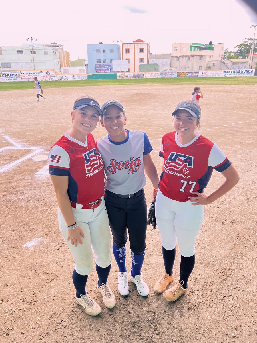 KGreen2024's tweet photo. Having a blast in the D.R while representing the USA❤️💙 https://t.co/0K7zTrJJhl