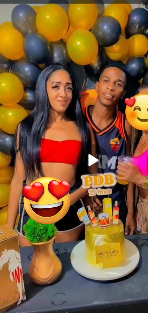 Descobri em ti o que é o amor de verdade. Mesmo quando não estamos juntos, meu coração se enche de alegria só de pensar em ti! Agradeço pelo teu amor e pelo modo que me faz acreditar que tudo é possível.
Amo te amar, meu amor! FELIZ ANIVERSÁRIO TE AMO ♥️💏🩸🎊🎉🎉❤🤞😍🔥🫂❤