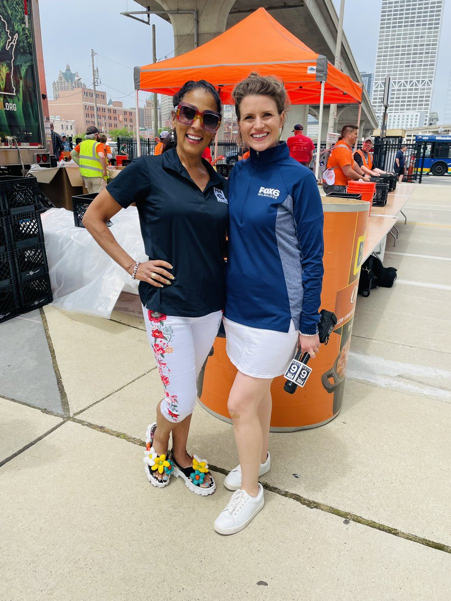 Stokum's tweet photo. Giving a letter grade of “A” to opening day @Summerfest 🎵 https://t.co/tekc7WPDyM