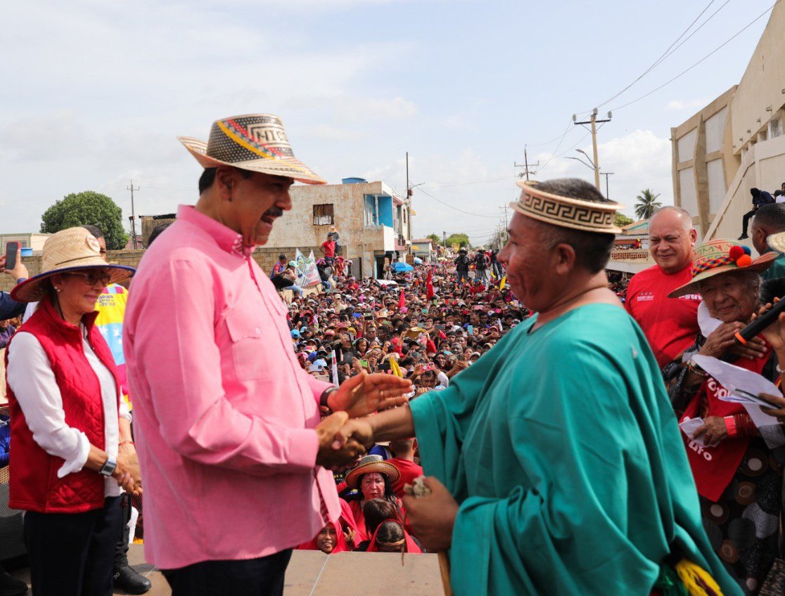 #21Jun  🇻🇪 📢 ¡ETIQUETA DEL DÍA! ▶️

#DeLaManoConMaduro

¡Juntos Avanzamos!