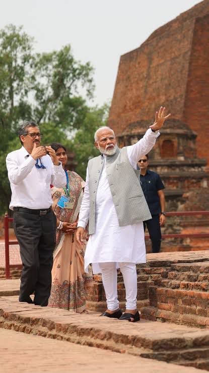 नालंदा को जलाने वाले आज 
मरहम लगाने की नौटंकी कर रहे है 

#Brahmins_Burnt_Nalanda