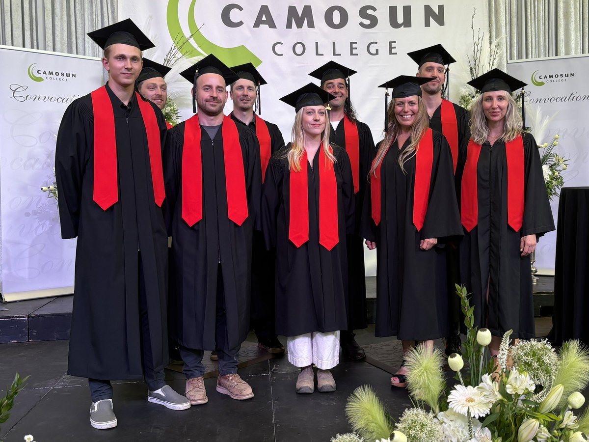 CamosunPrez's tweet photo. Congratulations to the amazing 30+ graduates who are the first-ever Red Seal class to attend convocation at a Canadian post-secondary institution. Thank you for celebrating your achievements with us! #CamosunGrad https://t.co/Fbn66OCBnA