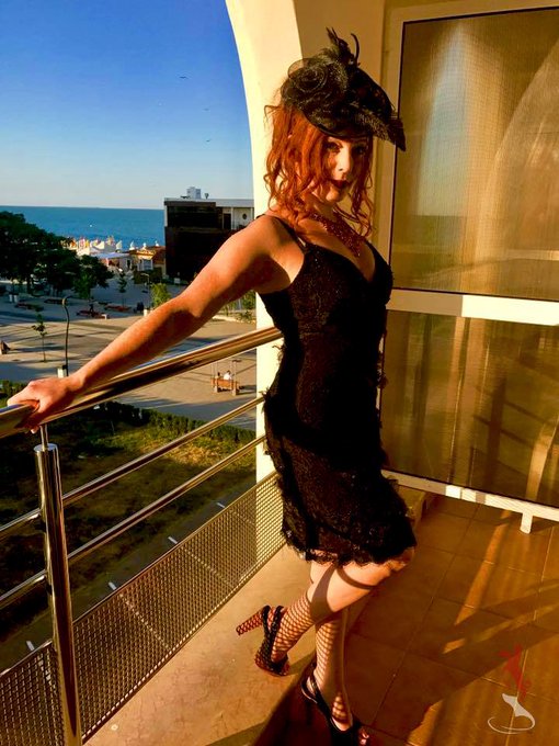 Here's a rare pic of me wearing at hat for an awards event. What's your opinion on fancy hats? And should<a href="/tag/jokes"class="tags"><span>#jokes</span></a><a href="/tag/mondaymotivaton"class="tags"><span>#mondaymotivaton</span></a>