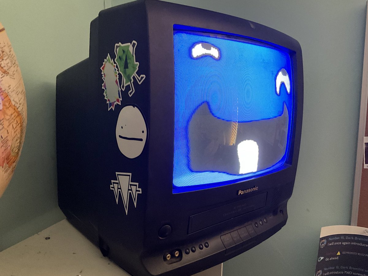 computery_eo's tweet photo. NAME: scag
TECHNOLOGY: medium-size CRT television 
SINCE: 2023 or 2024
WHERE TO FIND: floppy shoppy 
APPEARANCE: floppy shoppy https://t.co/dsIyvxS3a8