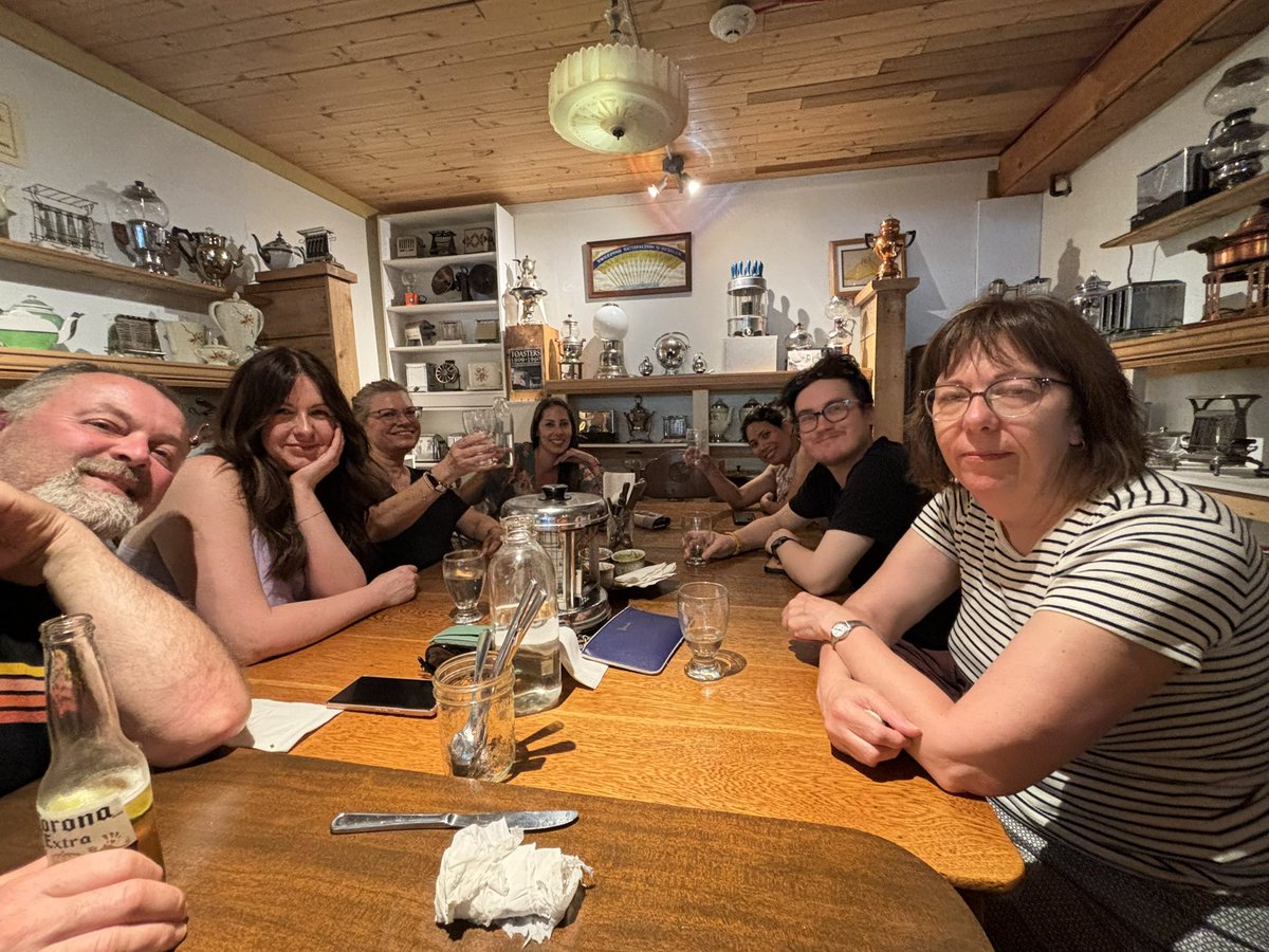jd19723's tweet photo. BVS Staff Year End Celebration at El Tostador. Delicious Mexican food and better atmosphere and company. Thanks LNG for the generous gift. #cmsd https://t.co/6eVEJnpBay