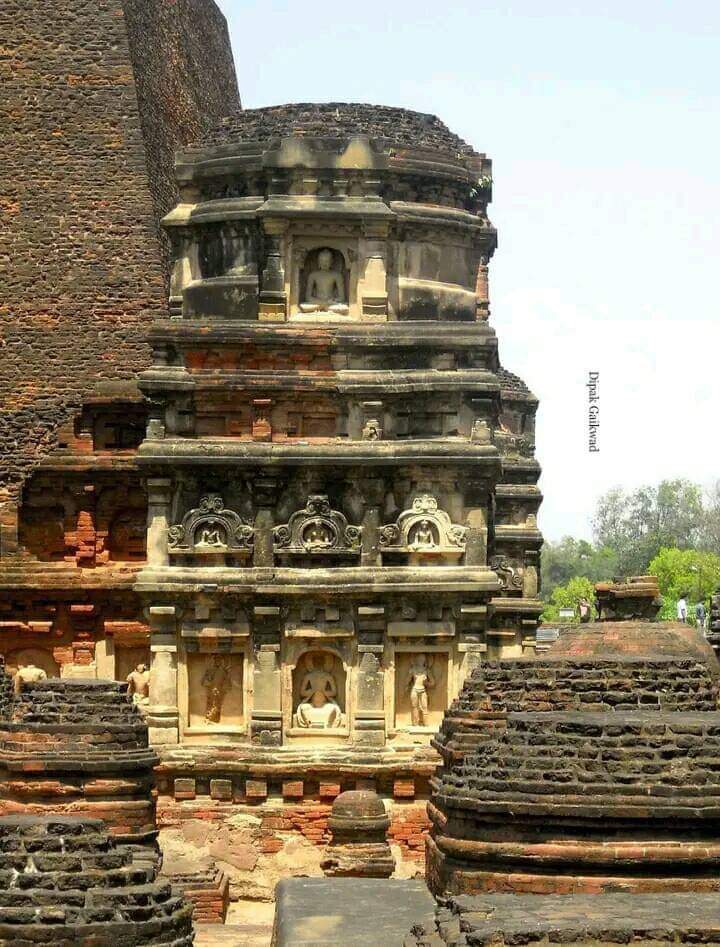 पहले साजिश ब्राह्मणों की नाम मुगलों का 
आज फिर साजिश कर रहे है तो नाम मुसलमान का 

#Brahmins_Burnt_Nalanda
