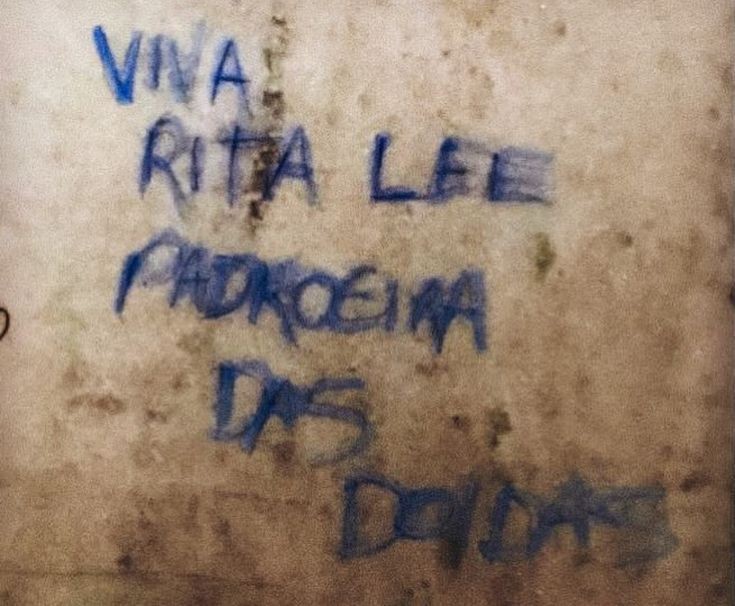 cachorra mais mpbicha desse calçadão (@sexyiemanja) on Twitter photo 